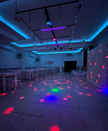 SALON MULTIEVENTOS AVENTURAS EVENTOS