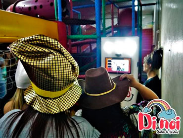 SALON MULTIEVENTOS DI NOI SALON MULTIEVENTOS DI NOI